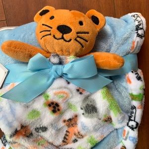 Soft Plush Blanket and Blankie Pal Set